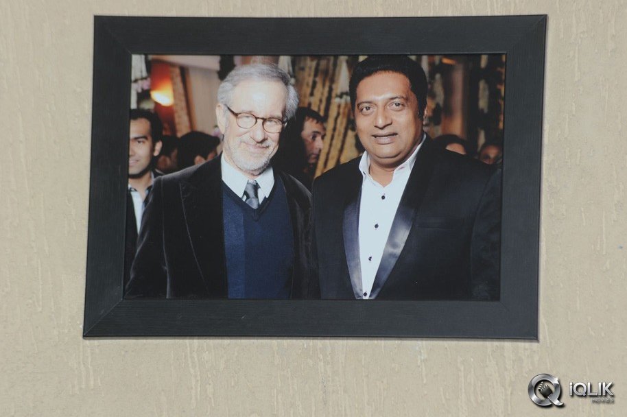 Prakash-Raj-Press-Meet-On-Ulavacharu-Biryani